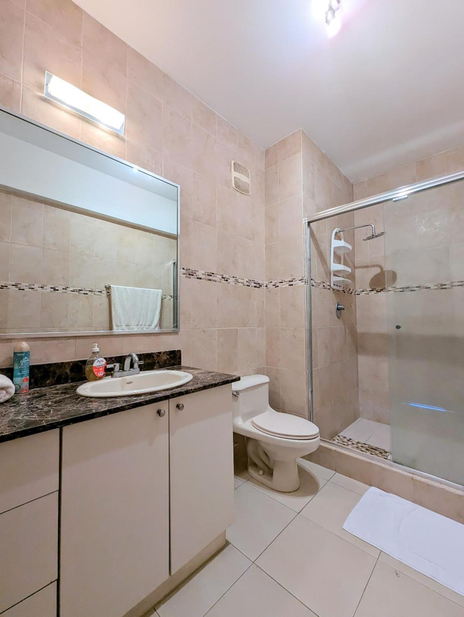 Yc 3602 L Apartamento 2Br En Av Balboa Panama City Exterior photo