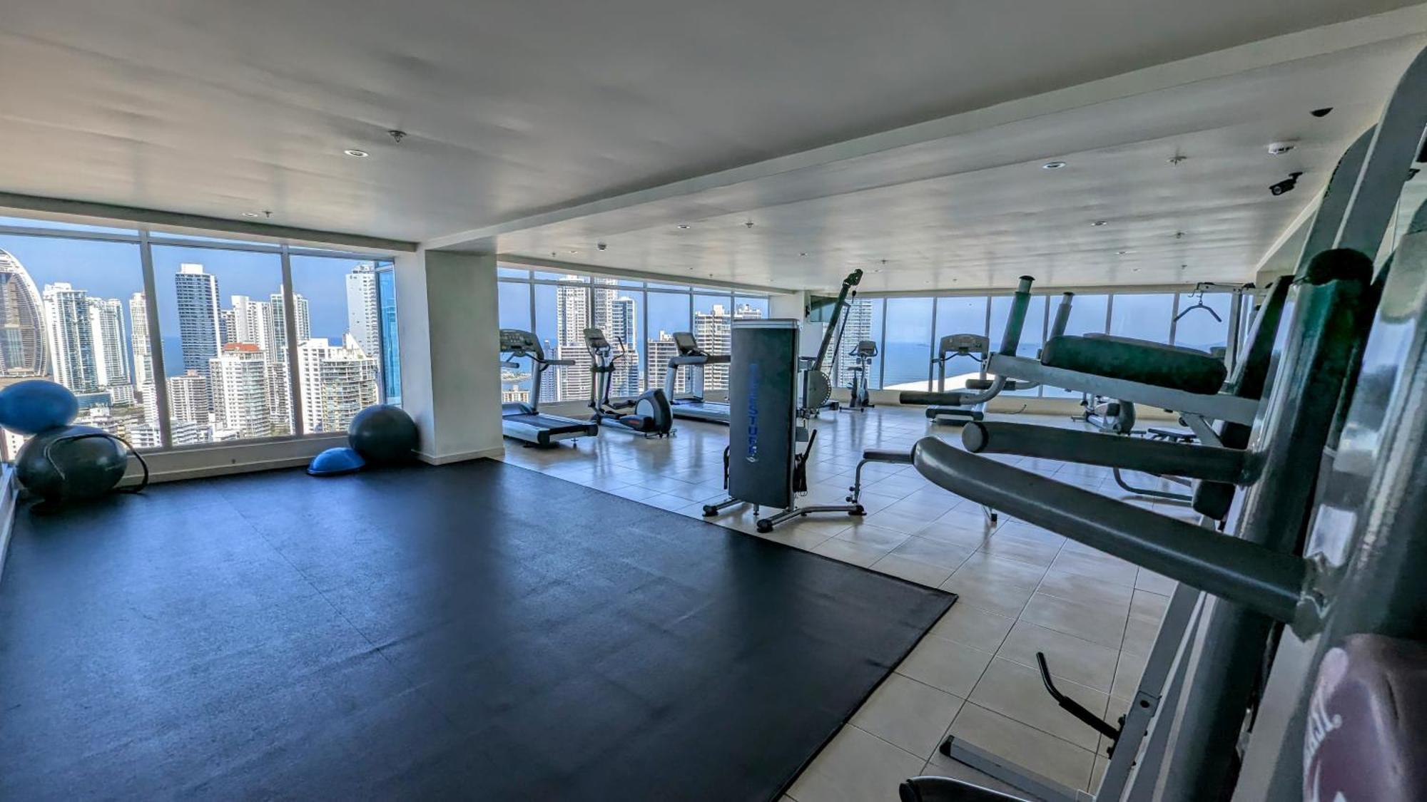 Yc 3602 L Apartamento 2Br En Av Balboa Panama City Exterior photo